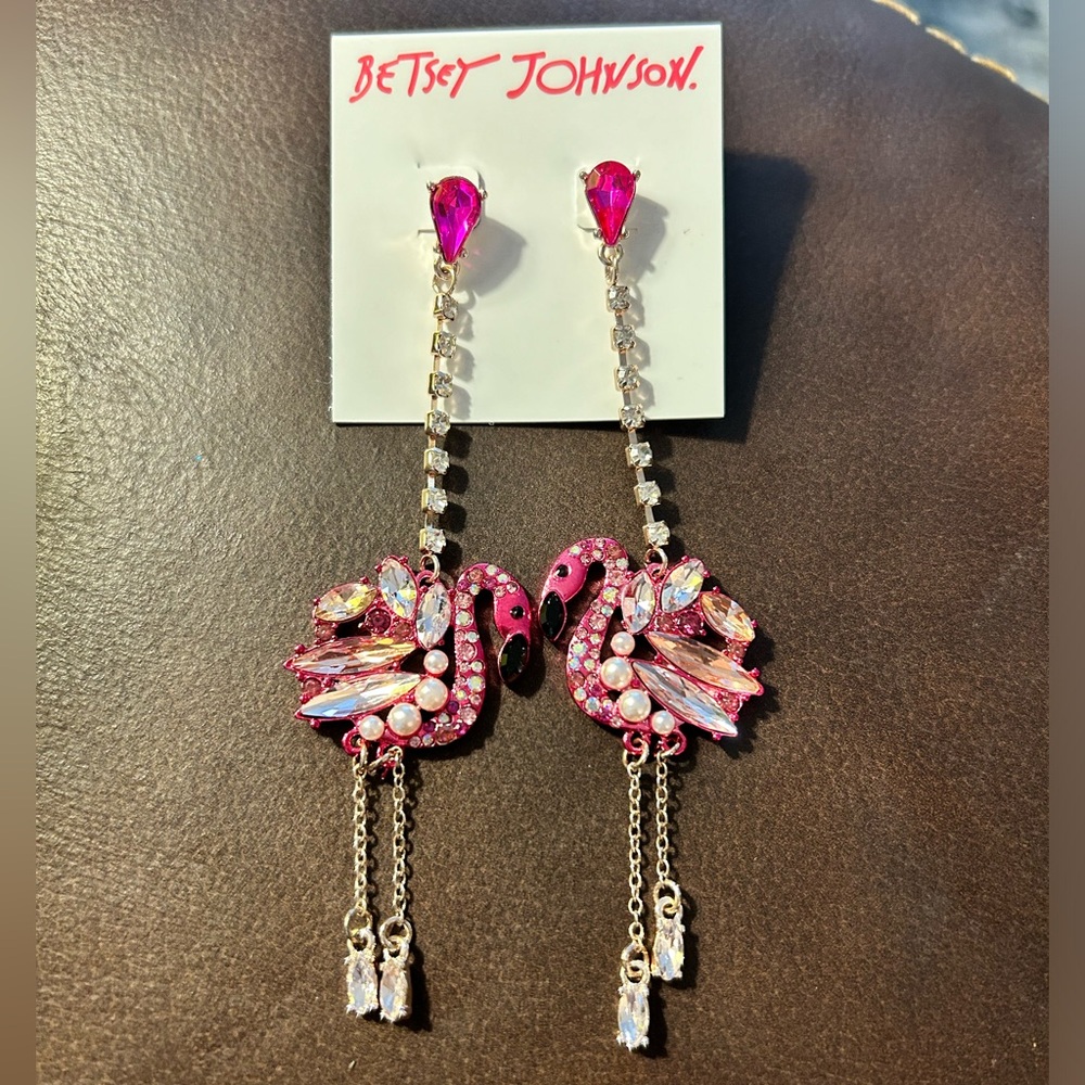 NWT Betsey Johnson Pink Flamingo Crystal Rhinestone Pearl Dangle Drop Earrings